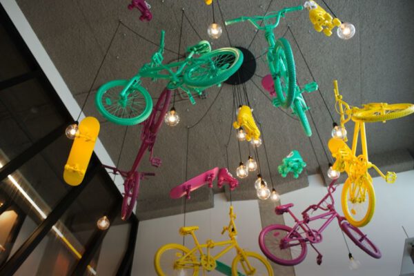 RELOVE Gallery Upcycling Art & Design (14)