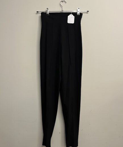 Puck & Hans - Zwarte stretch broek met veters midden achterkant (kl.20)