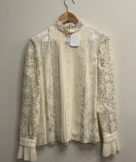 Puck & Hans - Crème, zijden en kanten blouse (kl.2)