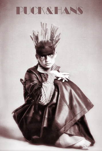 For our 1993 ‘Jubilee Collection‘ we were inspired by Dutch culture. In the show models appeared with eye-catching make-up and silver corn spikes sprouted from their hair. Together with the ambiance of the desolated Westergasfabriek the show was an almost religious experience.