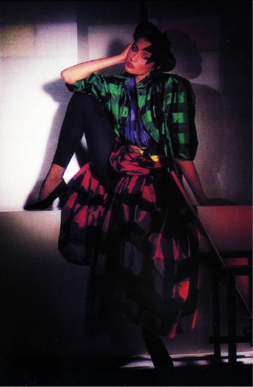 A nice picture of gorgeous Appolonia van Ravenstein, AKA Apples, AKA Plonja, all dressed in Puck & Hans pure silk handwoven check top and skirt and suede star-hat.